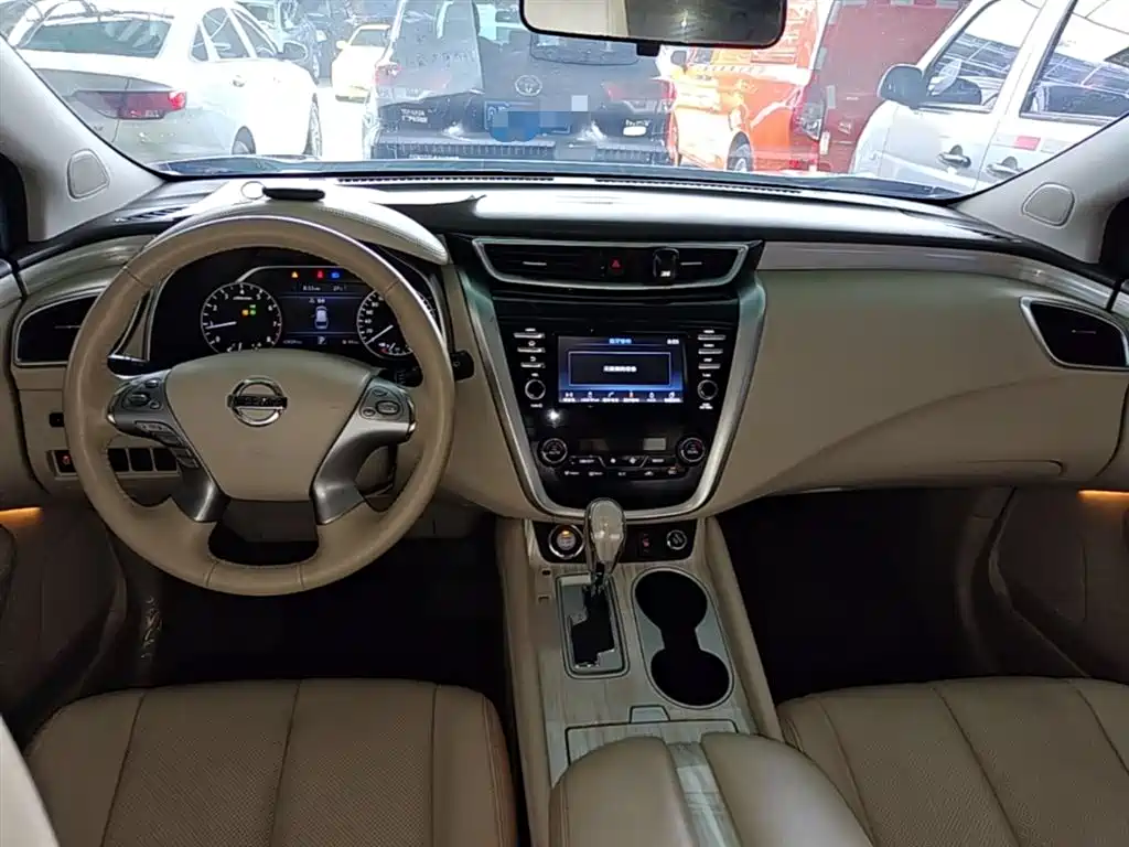 Nissan Murano 2018 — фото 10