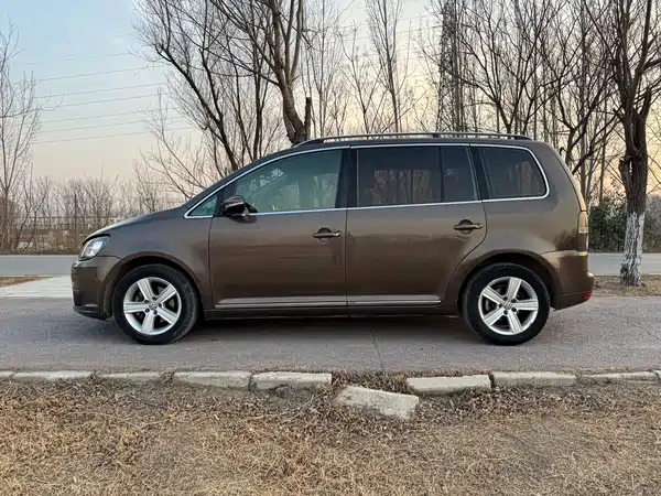 Volkswagen Touran 2011