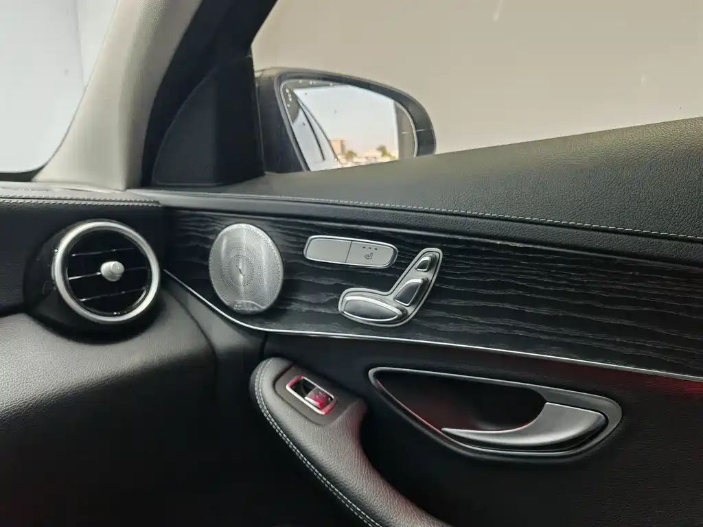 Mercedes-Benz C-Class 2020 — фото 16