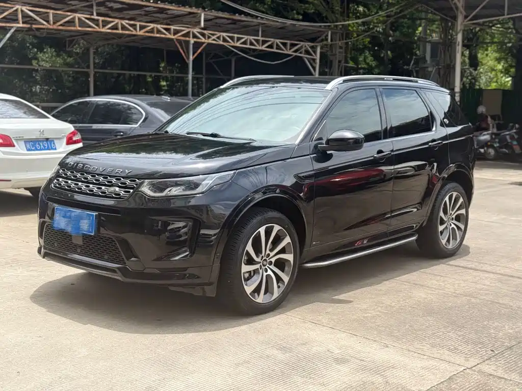 Land Rover Discovery Sport 2022 — фото 1