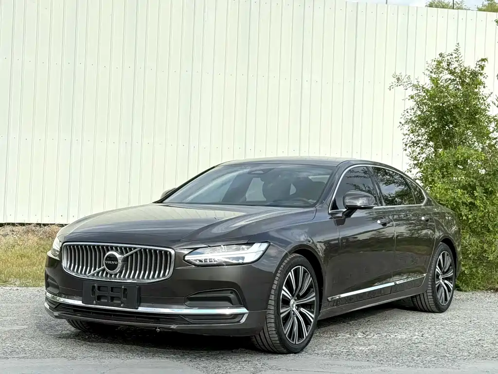 Volvo S90 2022 — фото 1