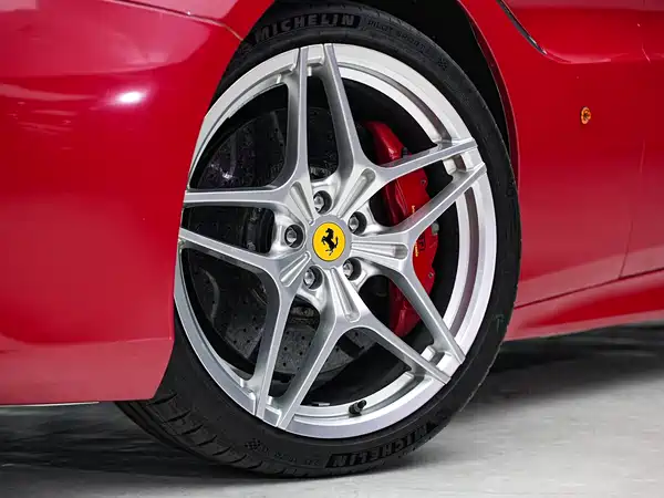Ferrari California T 2015