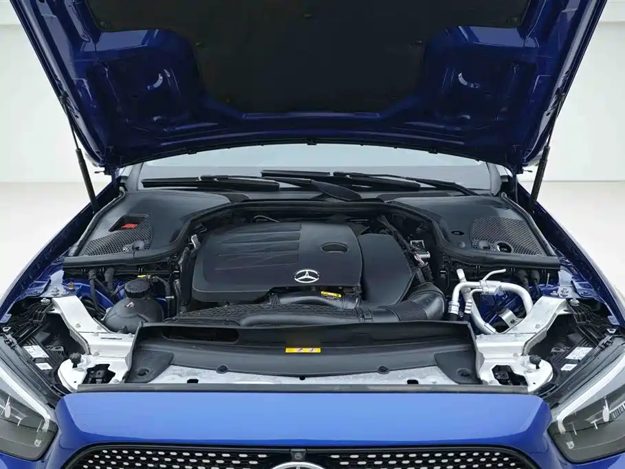 Mercedes-Benz E-Class 2022