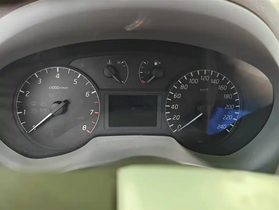 Nissan Sylphy 2013 — фото 14