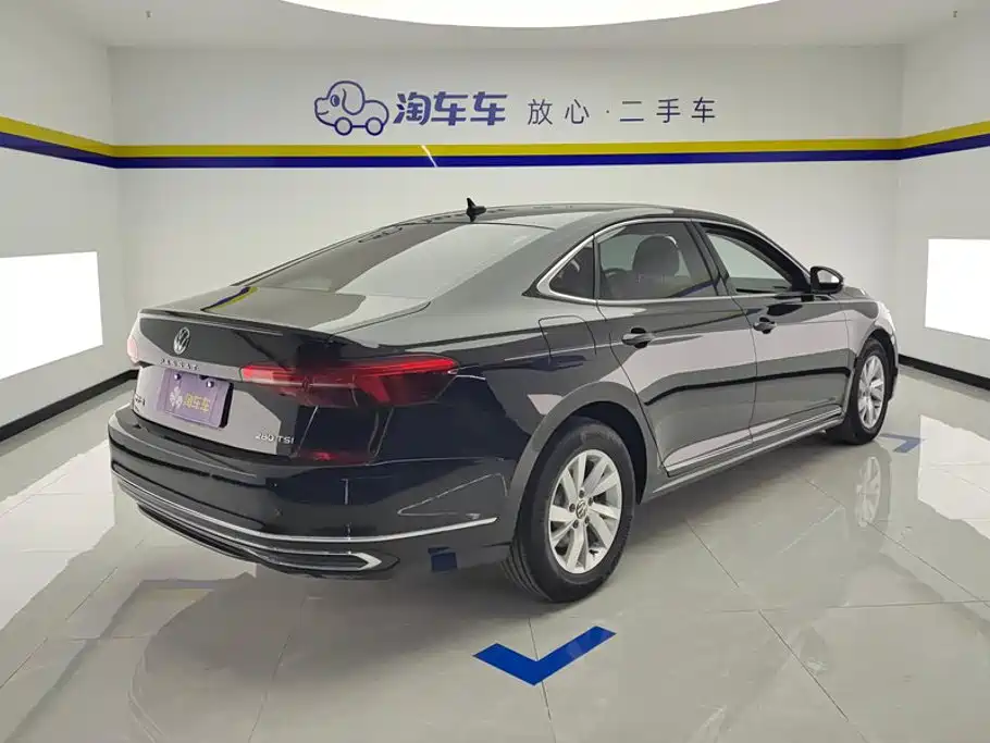 Volkswagen Passat 2023