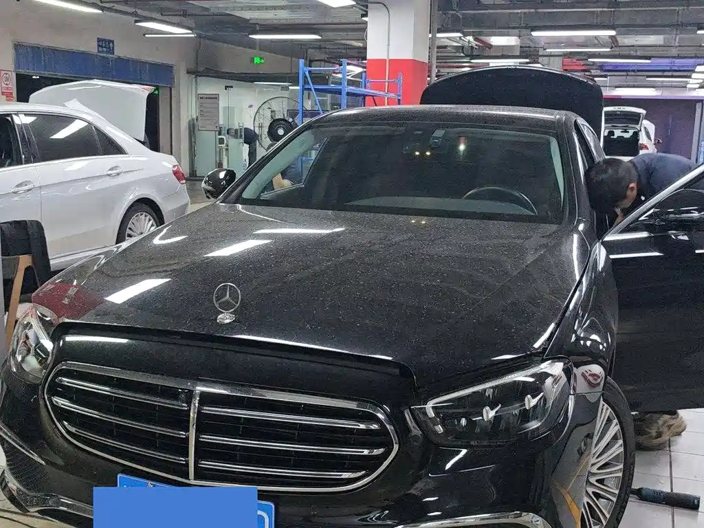 Mercedes-Benz E-Class 2022