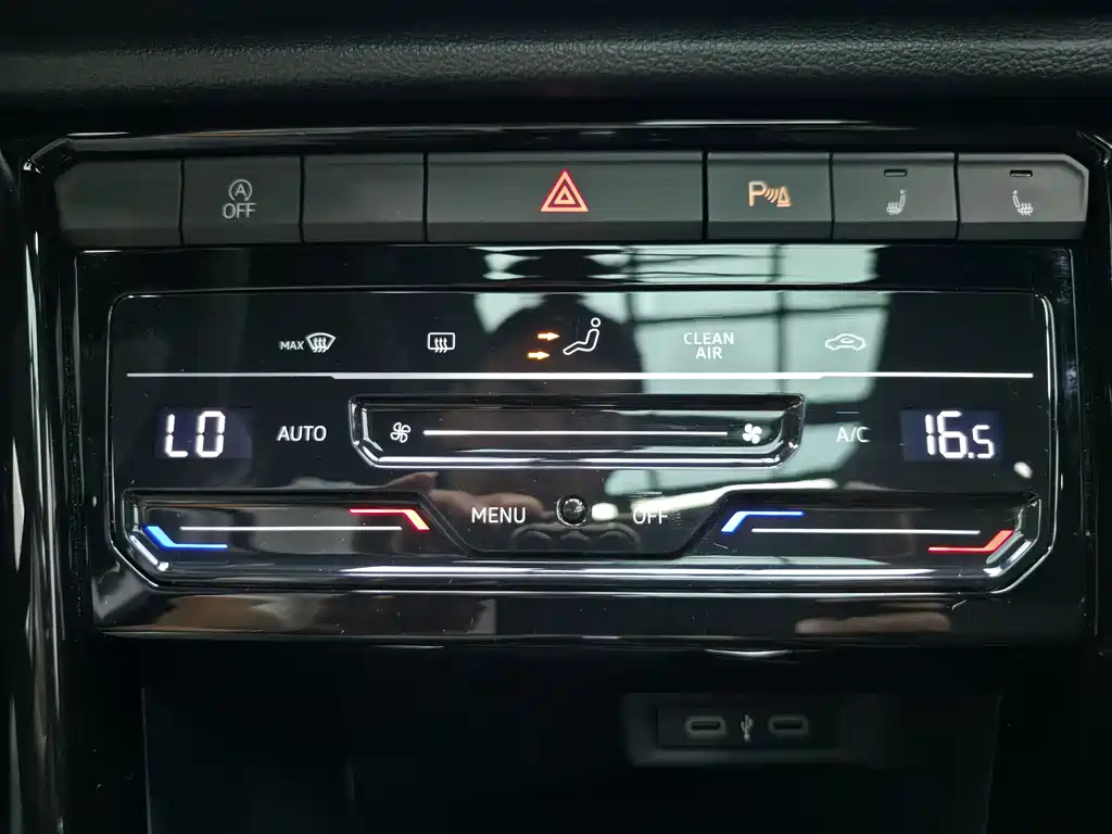 Volkswagen T-Roc 2021 — фото 23