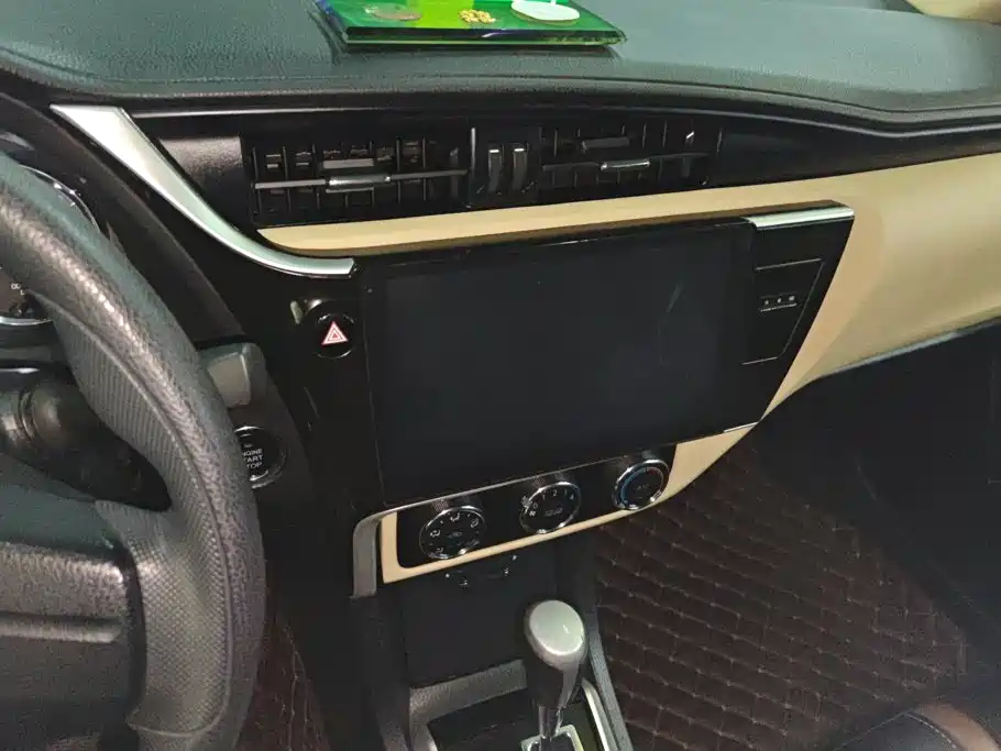 Toyota Corolla 2019 — фото 13