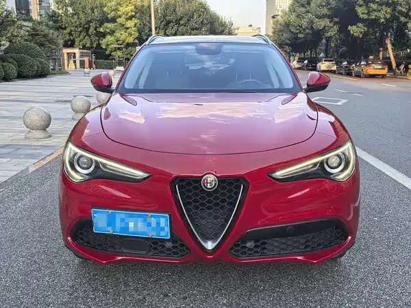 Alfa Romeo Stelvio 2018
