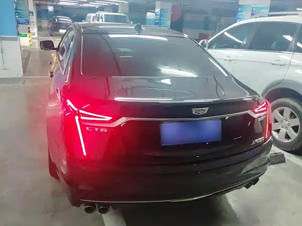 Cadillac CT6 2023