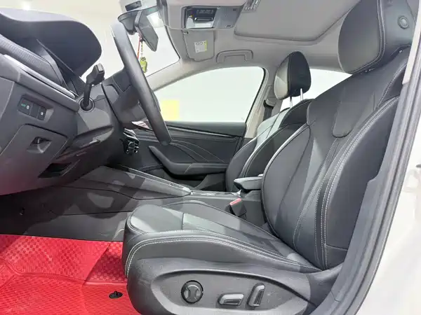 Skoda Octavia 2023