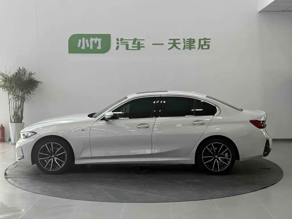 BMW 3 Series 2023