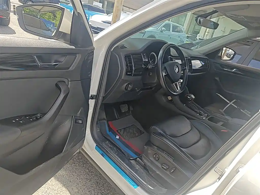 Skoda Kodiaq 2017 — фото 16