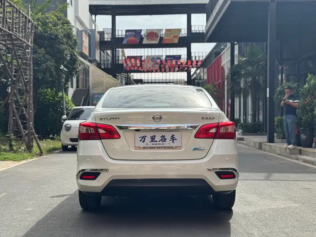 Nissan Sylphy 2018 — фото 16
