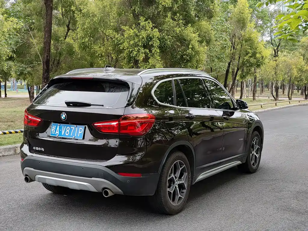 BMW X1 2018 — фото 6