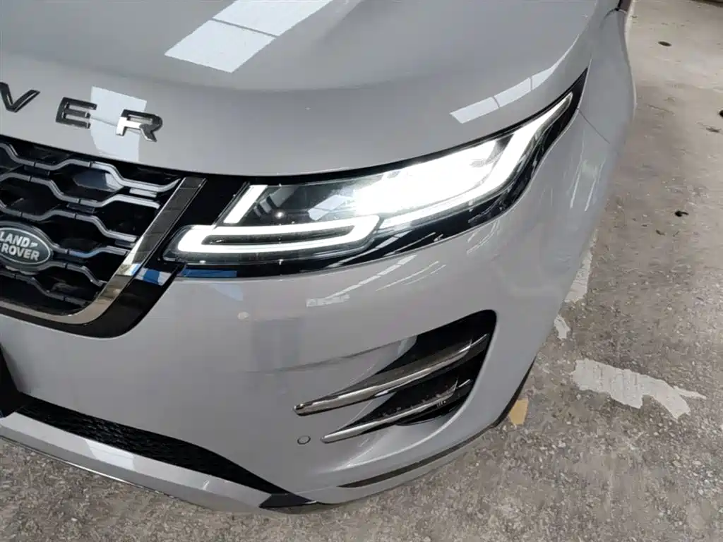 Land Rover Evoque 2021 — фото 24