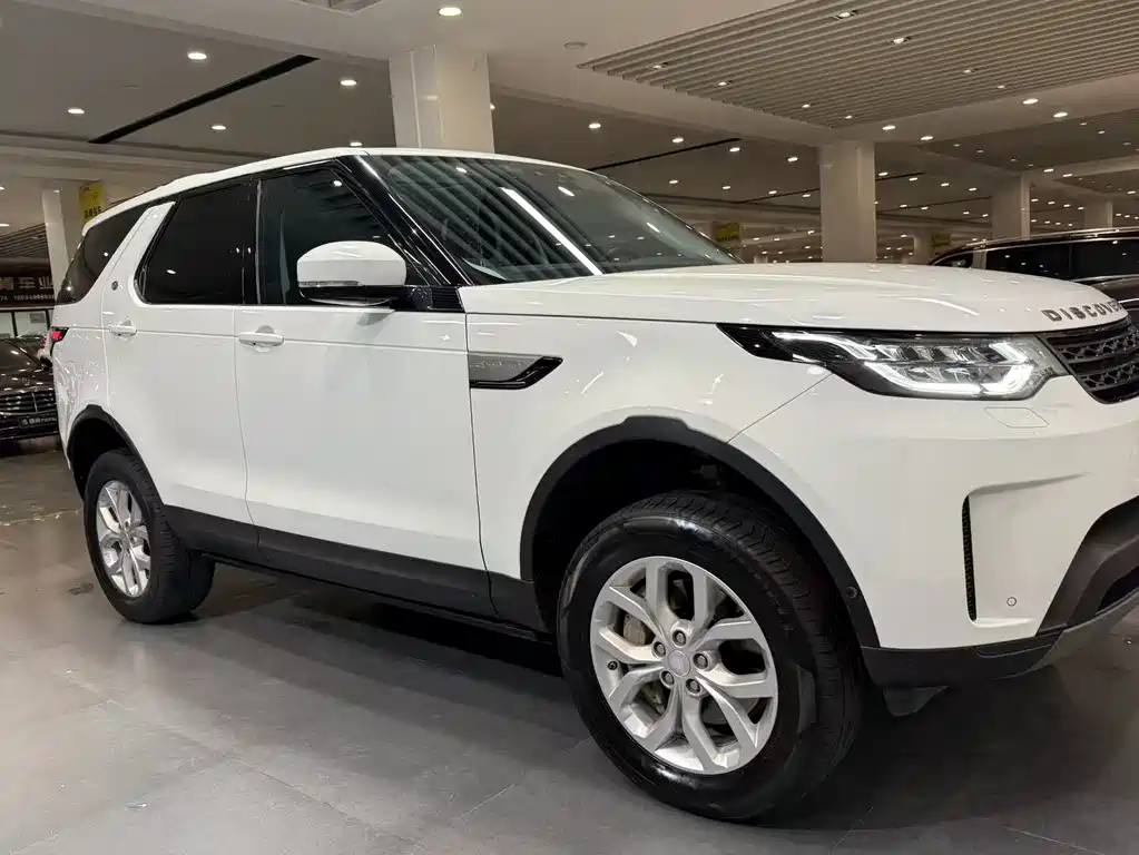 Land Rover Discovery 2019 — фото 15