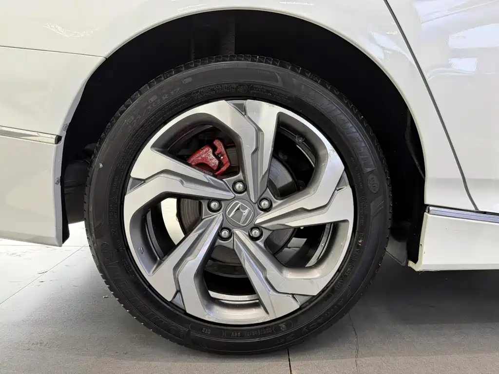 Honda Accord 2020 — фото 11