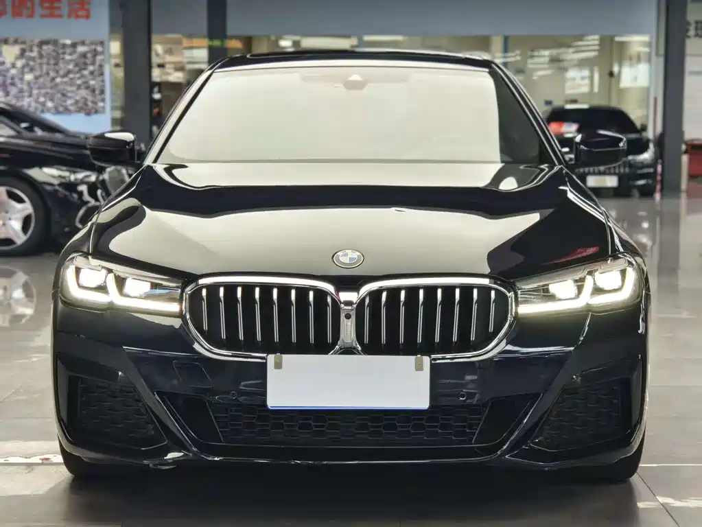 BMW 5 Series 2023