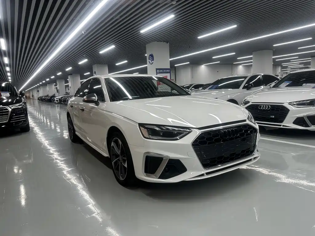 Audi A4L 2021 — фото 3