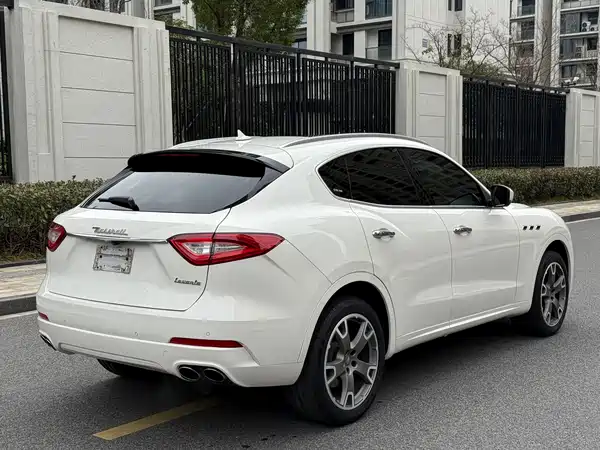 Maserati Levante 2017