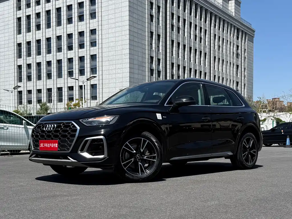 Audi Q5L 2022 — фото 27