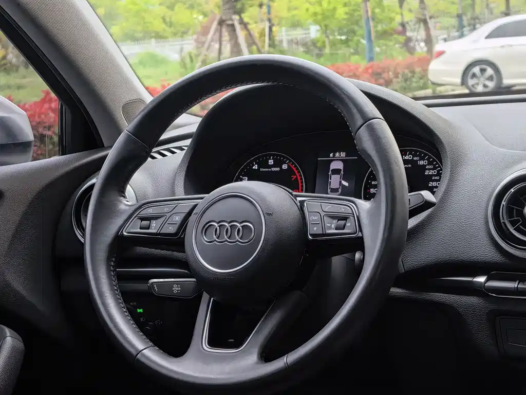 Audi A3 2020 — фото 17