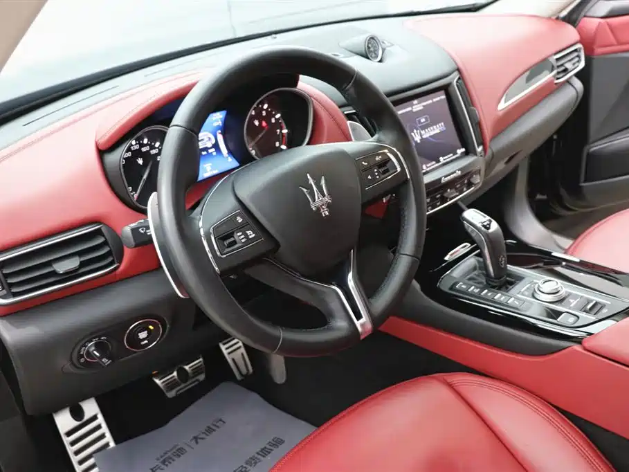 Maserati Levante 2021 — фото 13