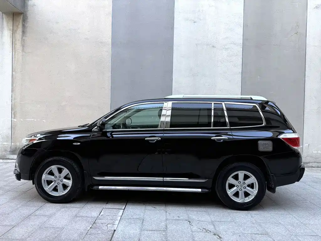Toyota Highlander 2014 — фото 9
