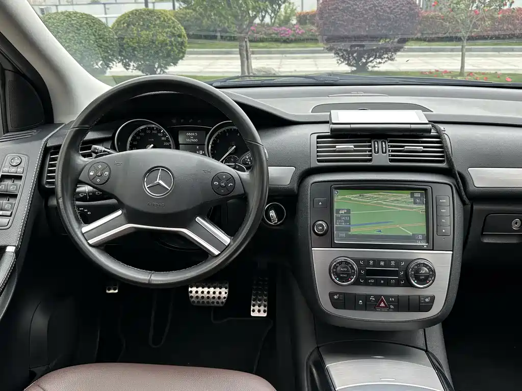 Mercedes-Benz R-Class 2016 — фото 13