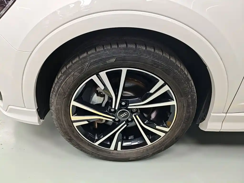 Audi Q3 Sportback 2022 — фото 23