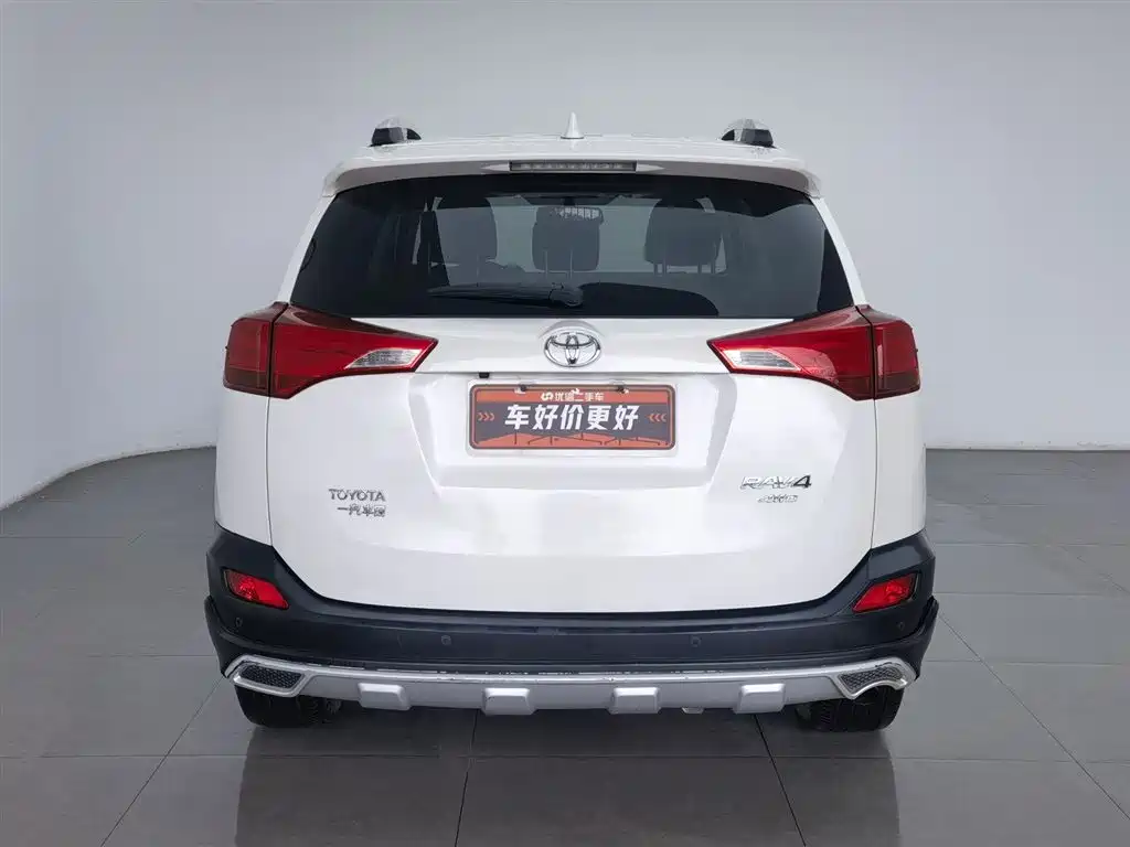 Toyota RAV4 2015