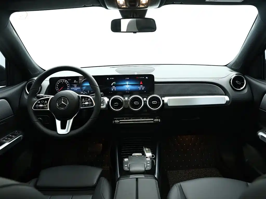 Mercedes-Benz GLB 2023 — фото 15