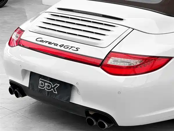 Porsche 911 2011