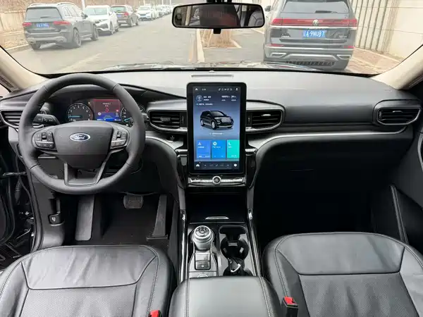 Ford Explorer 2022