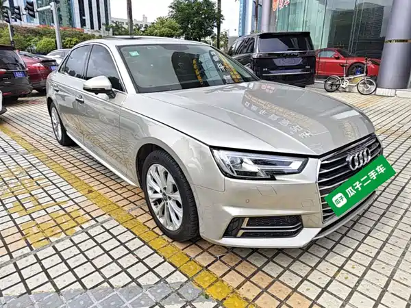 Audi A4L 2019