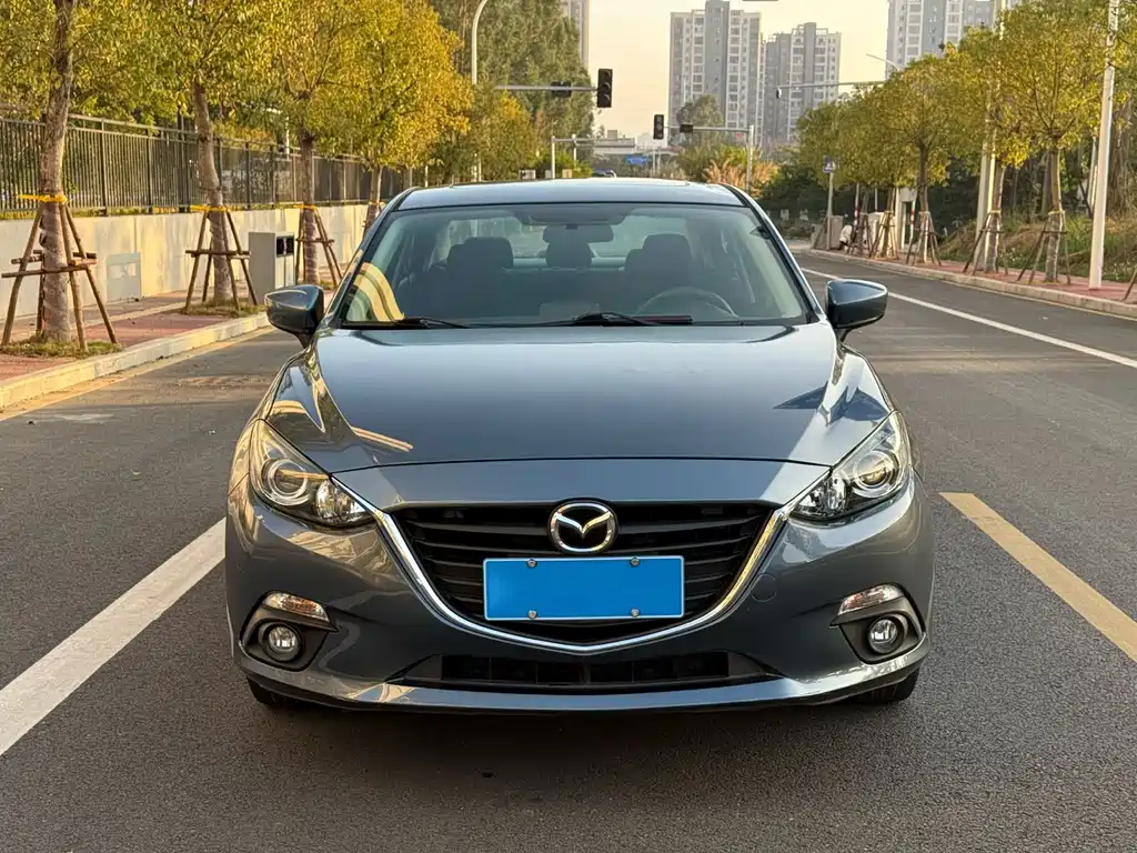 Mazda 3 Axela 2014 — фото 2