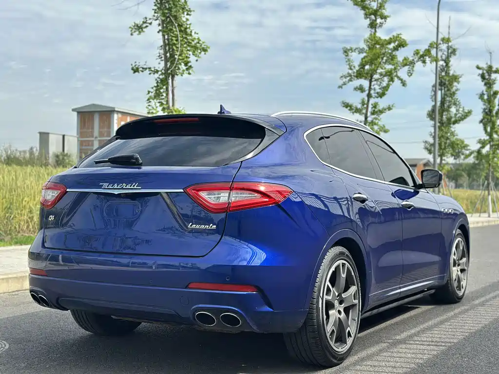 Maserati Levante 2018 — фото 6