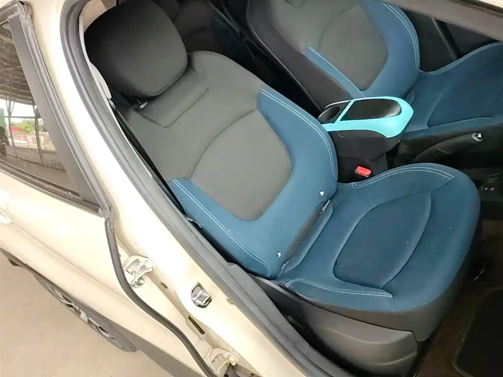 Renault Captur 2018 — фото 25