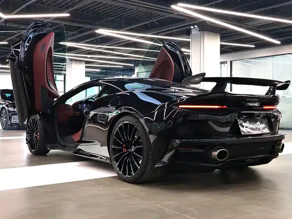 McLaren GT 2022
