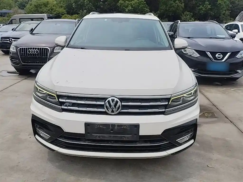 Volkswagen Tiguan L 2020 — фото 3
