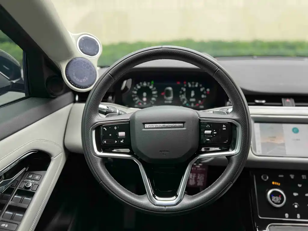 Land Rover Evoque 2022 — фото 15