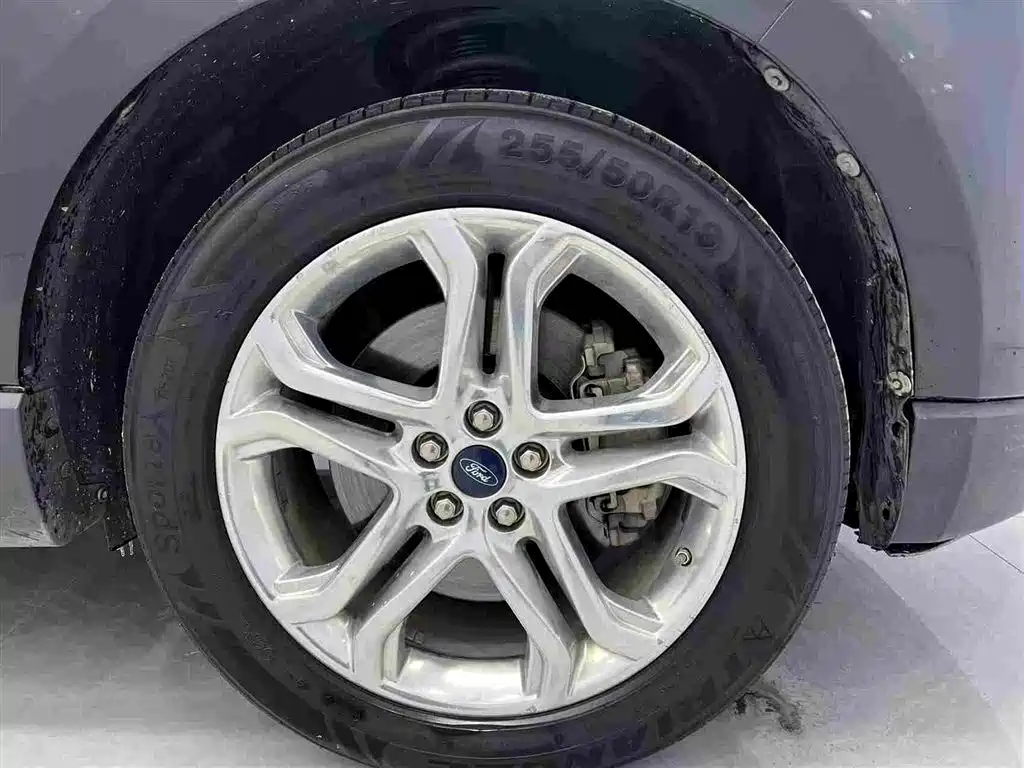 Ford Edge 2015 — фото 18