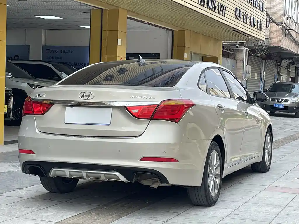 Hyundai Mistra 2015 — фото 9