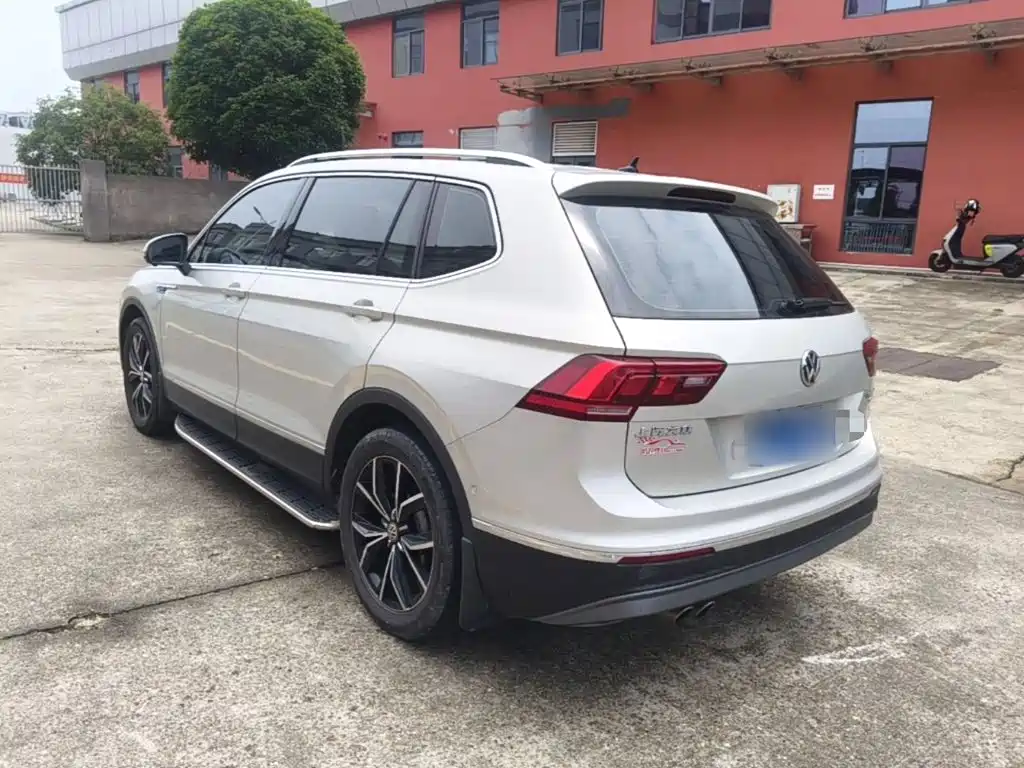 Volkswagen Tiguan L 2020 — фото 5