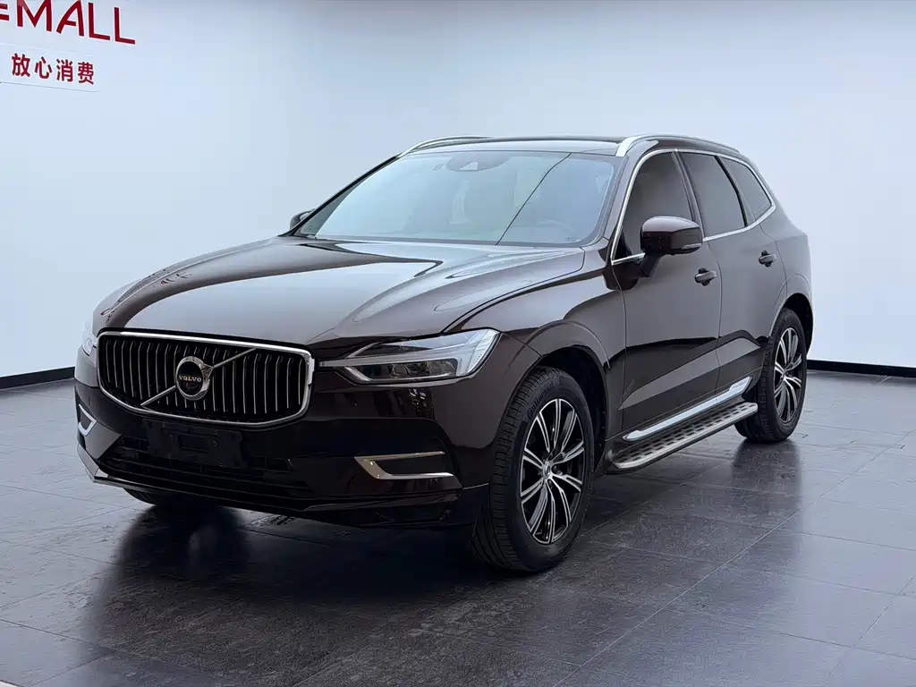 Volvo XC60 2019 — фото 1