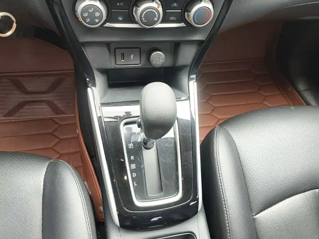 Nissan Sylphy 2020 — фото 14