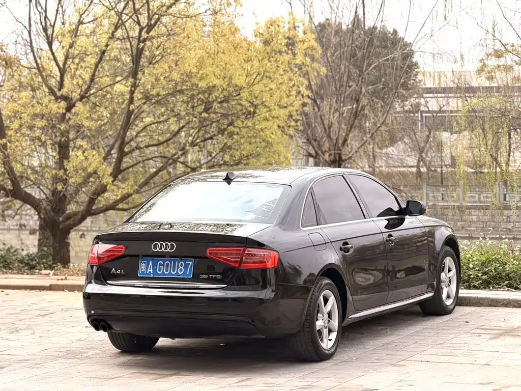 Audi A4L 2013 — фото 4