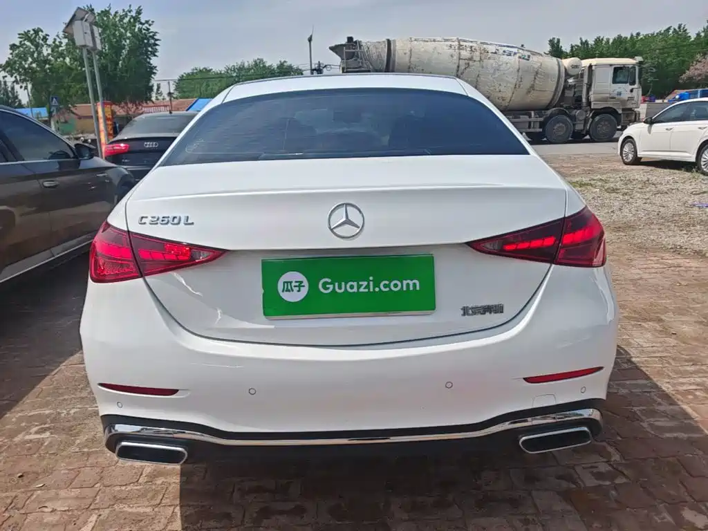 Mercedes-Benz C-Class 2023