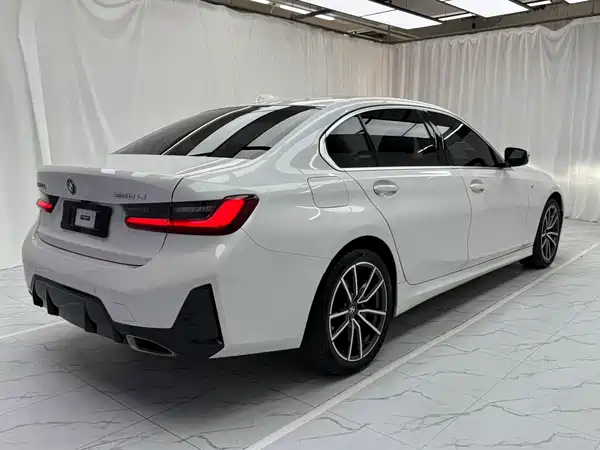 BMW 3 Series 2023